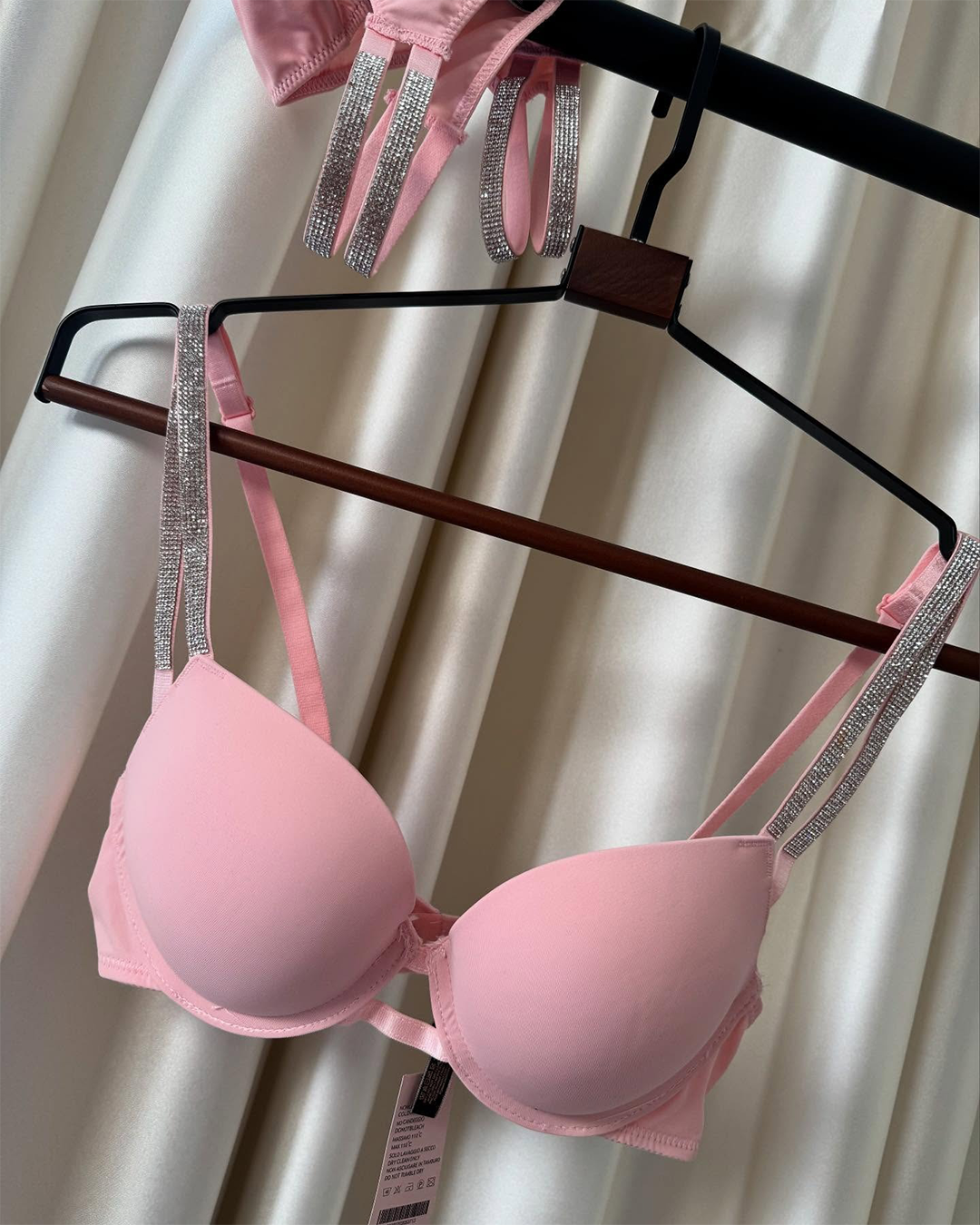 Powder Pink Original VS Bra Set(Imported)